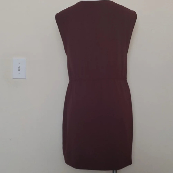 Halston Heritage Cap Sleeve Crepe Dress - Picture 10 of 16